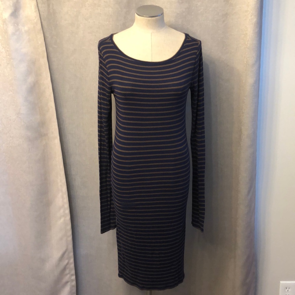 Women’s BCBG form fitting dress